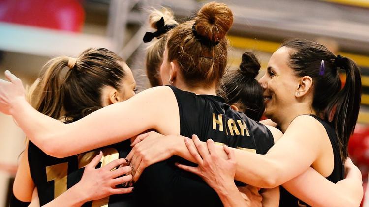 VakıfBank'ta CEV Şampiyonlar Ligi finaline yükselme sevinci