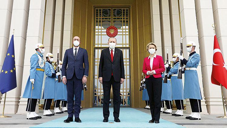 Türkiye’ye elimizi uzatıyoruz