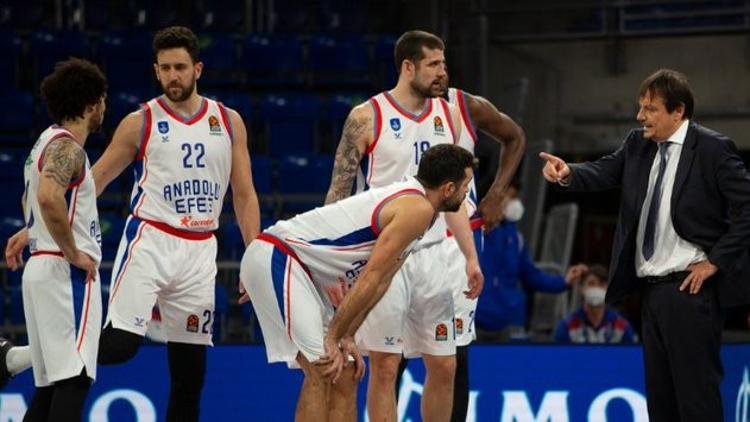 Anadolu Efes, Euroleague'de Milano deplasmanında