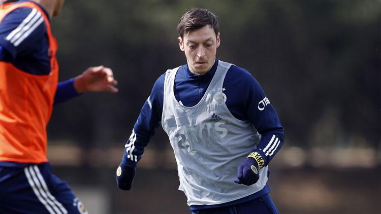 Son dakika: Fenerbahçe paylaştı! Mesut Özil...