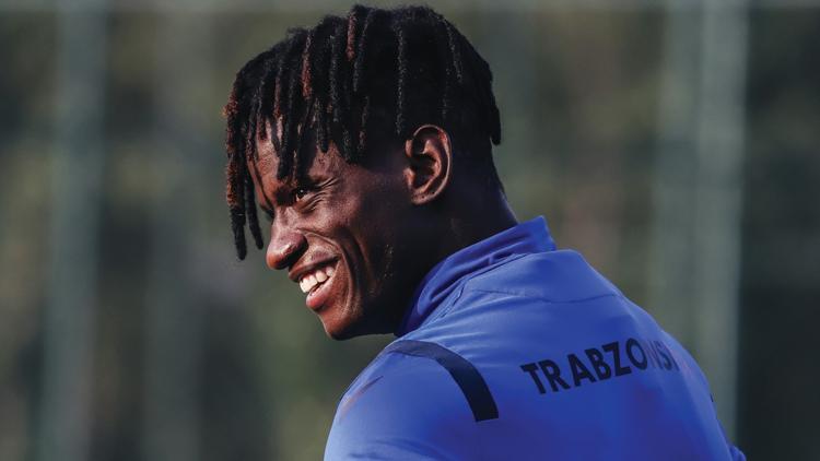 Trabzonsporlu Edgar Ie: "Bu takım savaşmaya devam edecek..."
