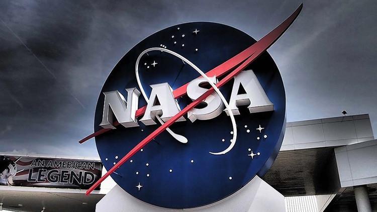 NASA'da eğitilecek ilk kadın Arap astronot seçildi