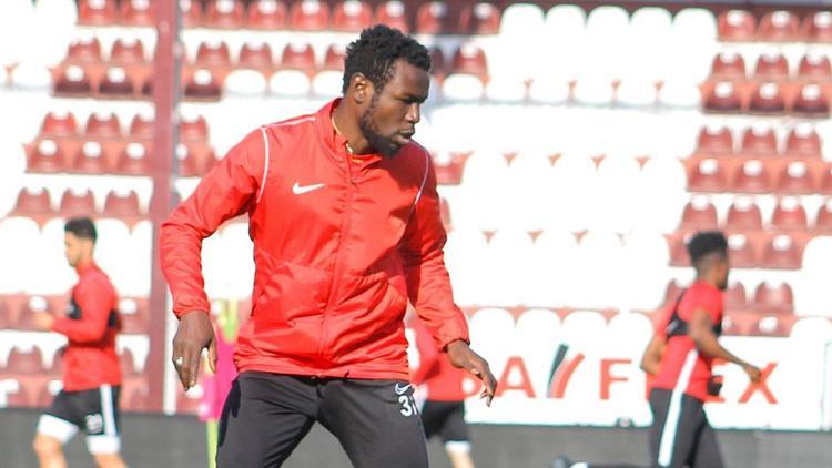 Hataysporlu Mame Diouf: "Forvetseniz, sizden beklenen tabii ki gol ve skordur..."
