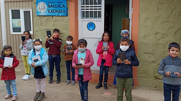 2 bin öğrenciye tablet desteği