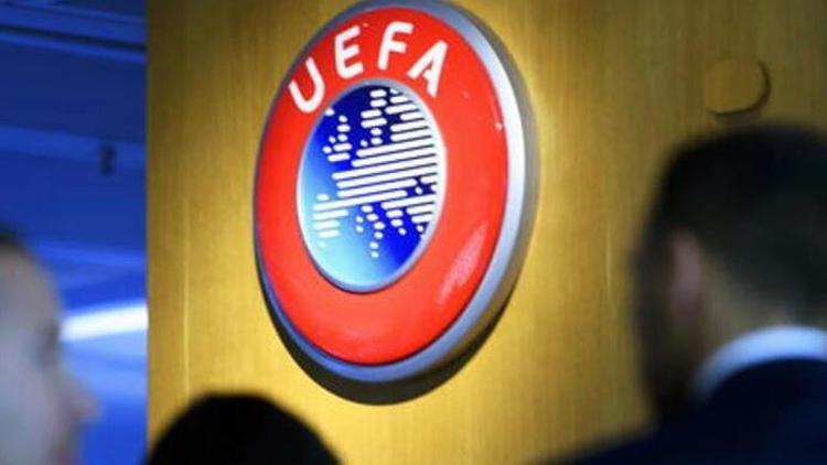 UEFA'dan ırkçılık için tarihi ceza! 10 maç...