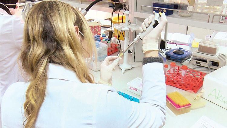 Mutantta belirti aynı, karantina süresi farklı