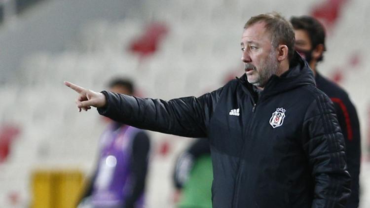 Son dakika: Beşiktaş'ta Sergen Yalçın'dan iddialı sözler: 'En büyük aday biziz, diğerleri...'
