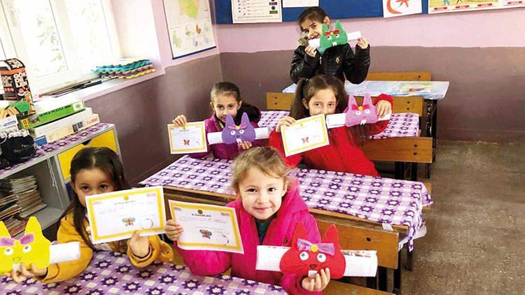 Güzelyurt’un akıllı kızları