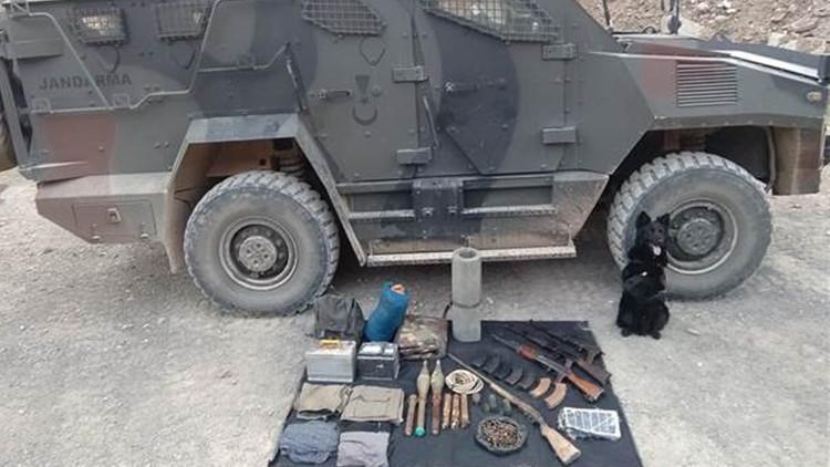 Hakkari'de teröristlere ait çok sayıda mühimmat ele geçirildi