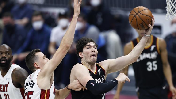 NBA'de Gecenin sonuçları: Cedi Osman'ın "double-double"ı Cleveland'a yetmedi