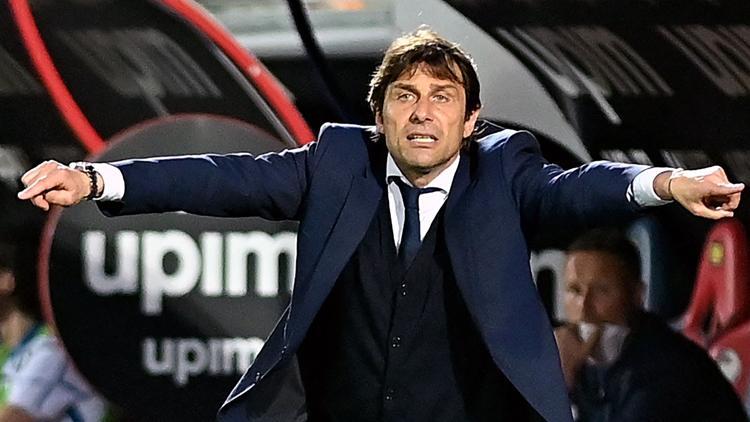 Inter 11 yıl, Conte 7 yıl aradan sonra Serie A'da zirvede