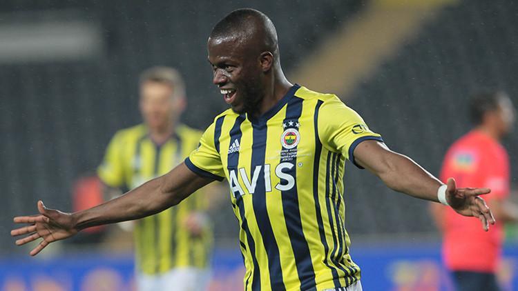 Fenerbahçeli Enner Valencia 12'den vurdu