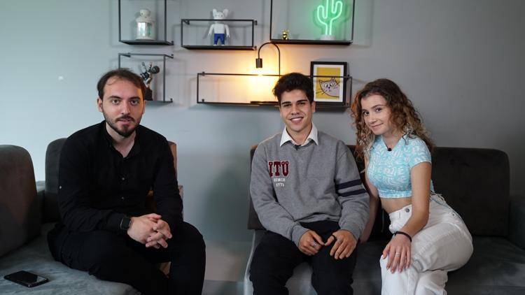 Sosyal medyanın konuştuğu Pelin Yar ve Berk Çiçekgil'den Tiktok dansı!