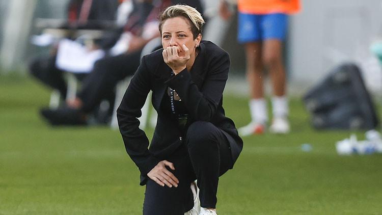 Şampiyon Beşiktaş'ın hocası Hatice Bahar Özgüvenç: Aynı başarıyı erkek takımından bekliyoruz