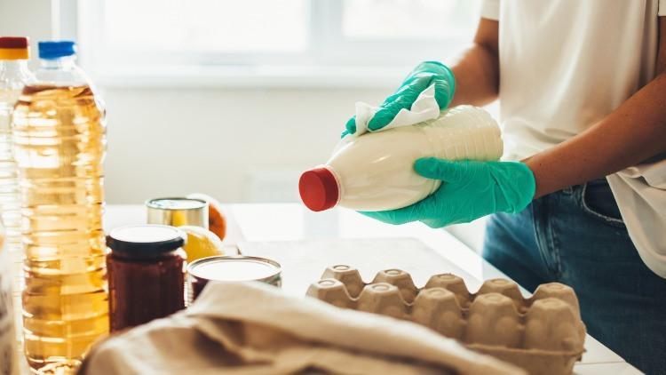'Marketten aldığım paketleri hâlâ yıkıyorum, doğru mu yapıyorum?' | 4 SORU 4 YANIT