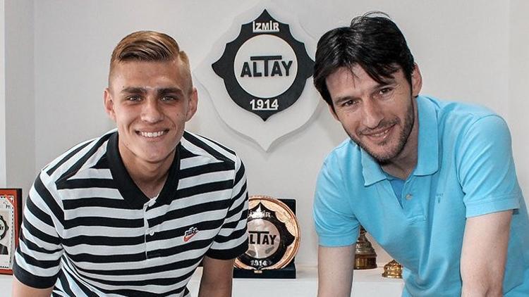 Lens istiyordu, Altay sözleşme uzattı! Kazımcan Karataş...