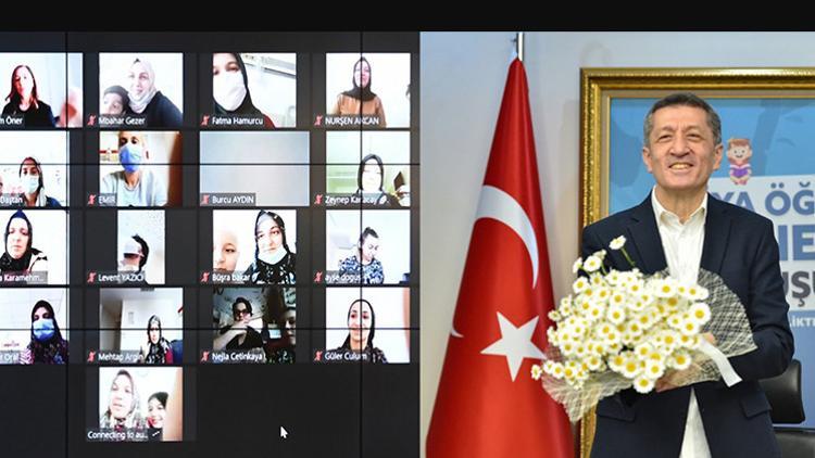 Çocukları hastanede yatan annelere moral
