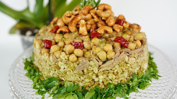 Fıstıklı firik pilavı