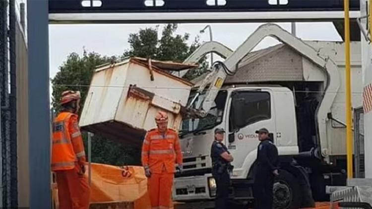 Avustralya'da inanılmaz anlar: Çöp konteynerinde uyuyan çocuk hayatını kaybetti!