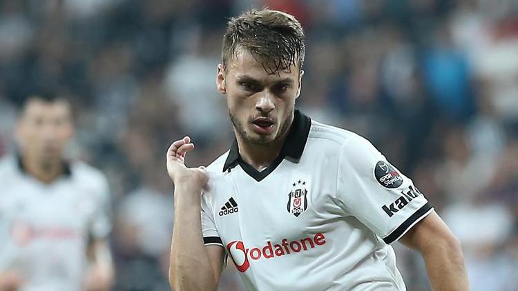 Beşiktaş'ta Adem Ljajic depremi! Sedyeyle sahayı terk etti