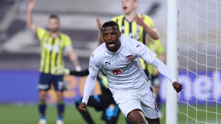 Sivasspor deplasman karnesiyle göz doldurdu! 20 maçta 35 puan...