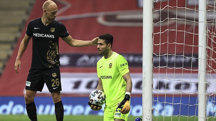 Galatasaray-Yeni Malatyaspor maçına damga vuran Ertaç Özbir'den flaş sözler! "Maçı bıraksan..."