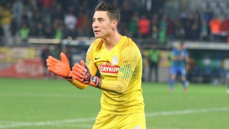 Rizesporlu genç kaleci Zafer Görgen transferin gözdesi