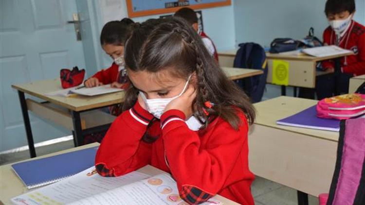 Son dakika... Milli Eğitim Bakanlığı'ndan karne ve telafi eğitimi açıklaması