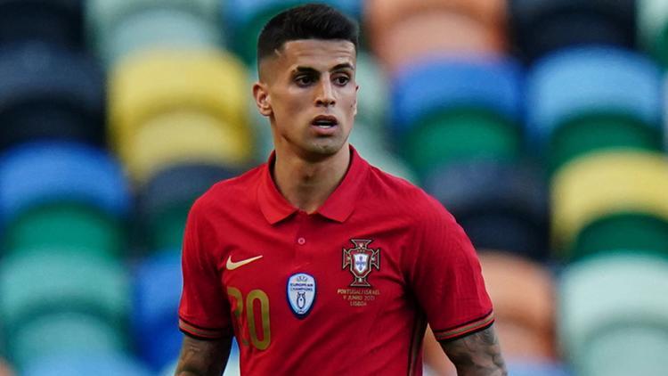 Portekiz'de Joao Cancelo, EURO 2020 kadrosundan çıkartıldı! Koronavirüs...
