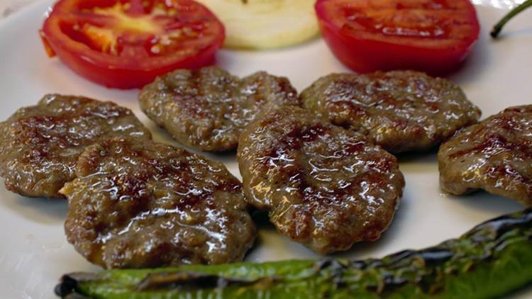Tarihi Yarımada'daki üç köfteciden hangisini beğendim?