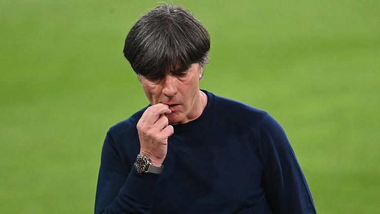 Bundesliga renkli, Joachim Löw renksiz