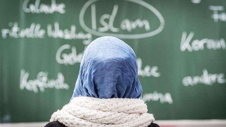 ‘İslam Koleji projesine katılmadık, çünkü...'