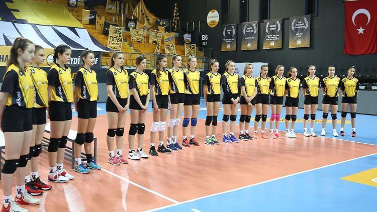 VakıfBank'ın Saraybosna Voleybol Okulu öğrencileri İstanbul'da