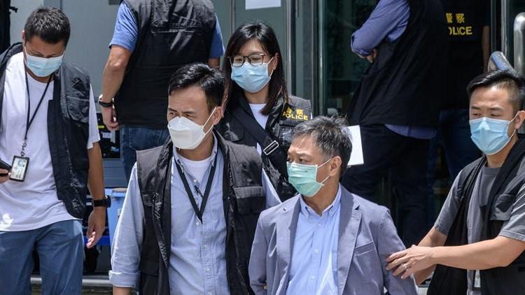 Hong Kong'da Apple Daily gazetesine baskın, çok sayıda gözaltı!