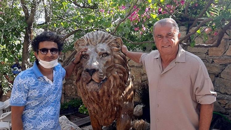 fatih terim bodrum daki villasina 2 adet aslan heykeli yaptirdi son dakika spor haberleri