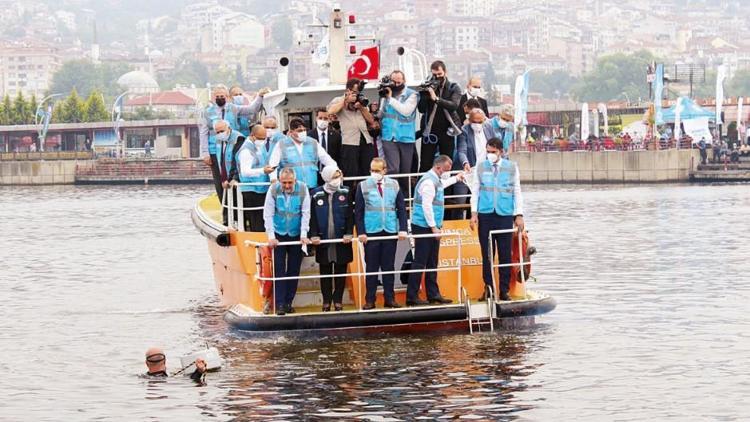 Marmara'ya oksijen tedavisi! Nefes boruları takıldı