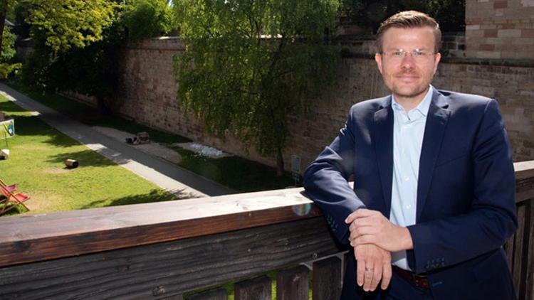 König: “Küçük işletmelerin belediyelere katkısı büyük!”