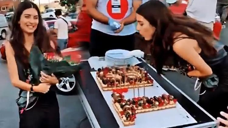 Hayranları Tuba Büyüküstün'ün doğum gününü kutluyor: Tuba Büyüküstün 39 oldu!