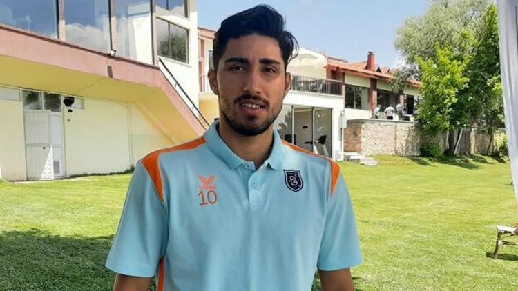 Başakşehirli Berkay Özcan: "Taraftara daha iyi bir Berkay izletmek istiyorum..."
