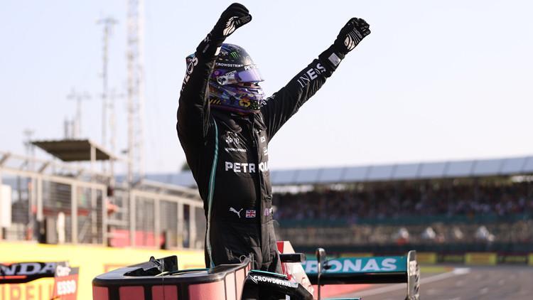 Hamilton, Formula 1'de ilk kez düzenlenecek sprint yarışına birinci sıradan başlama hakkı kazandı