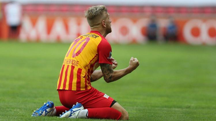 Sivasspor, Pedro Henrique'yle 3 yıllık sözleşme imzaladı