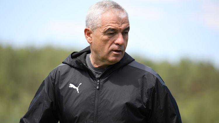 Sivasspor Teknik Direktörü Rıza Çalımbay: 'Rakibimiz Petrocub'u iyi tanımıyoruz'