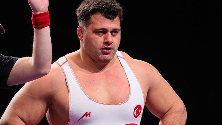 Rıza Kayaalp: 'Artık olimpiyat şampiyonluğunu kazanırım diye umut ediyorum'