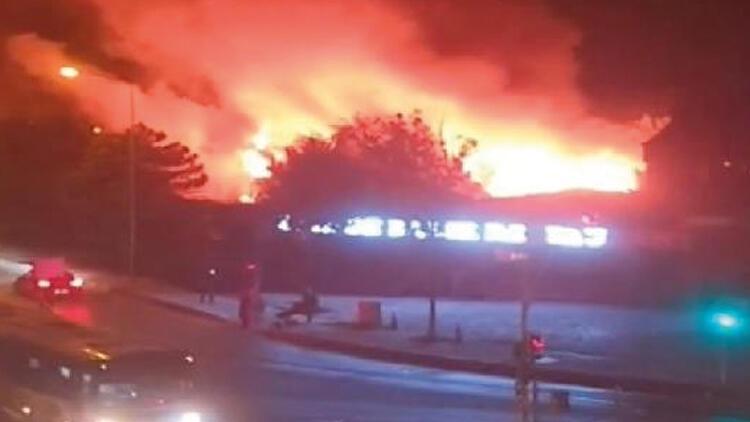 basaksehir de balik restorani alevlere teslim oldu son dakika haberler