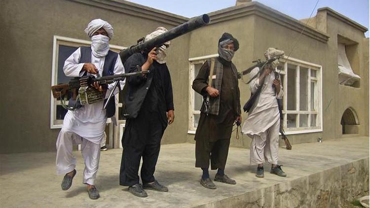Taliban, Afganistan'daki üç büyük kentin etrafını kuşattı
