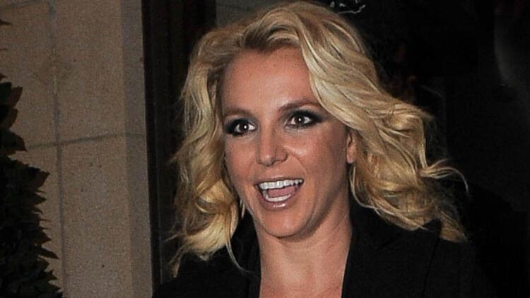 Britney Spearsin babası, kızının vasiliğinden çekileceğini açıkladı