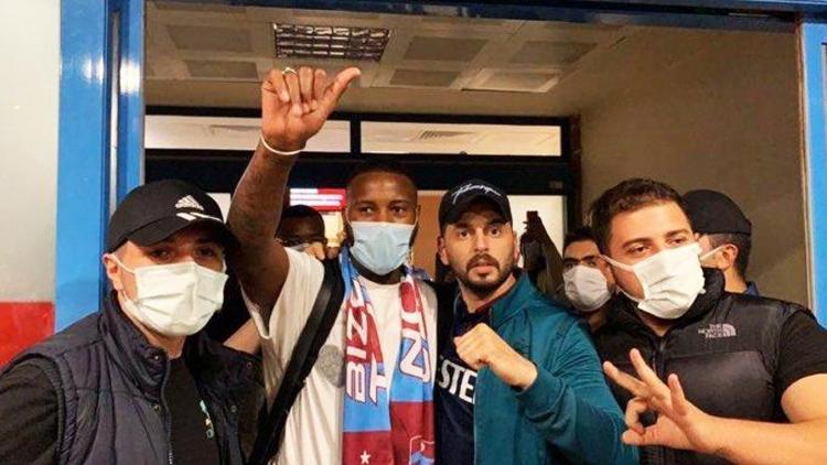 Son Dakika: Stefano Denswil resmen Trabzonspor'da! Gece yarısı şehre geldi... Son Dakika: Stefano Denswil resmen Trabzonspor'da! Gece yarısı şehre geldi...