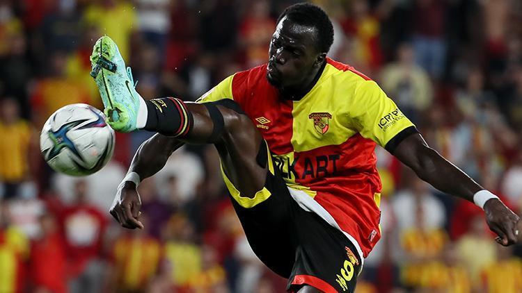 Göztepe'de Cherif Ndiaye taraftarlardan özür diledi: "Niyetim bu değildi"