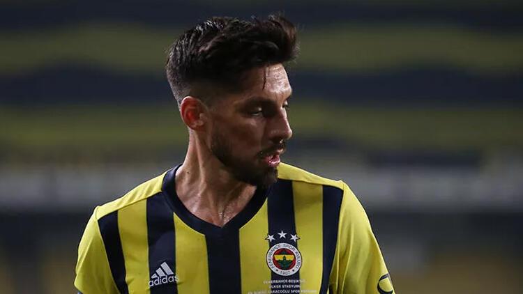 Fenerbahçe’de Jose Sosa değişti Evine kapandı, gece hayatına son verdi