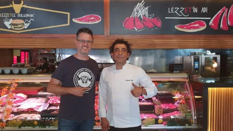 Etçi Mehmet'in rotası önce Kazablanka sonra Katar